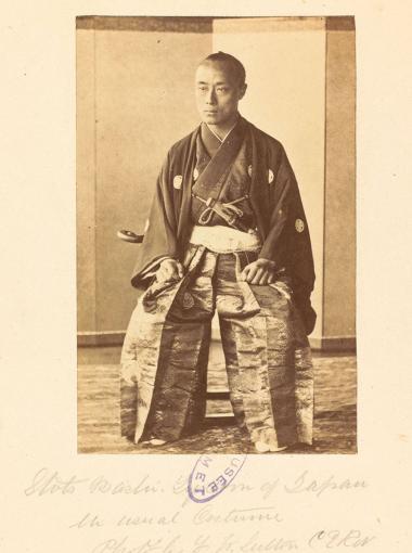 Portrait du shōgun Tokugawa Yoshinobu en costume ordinaire