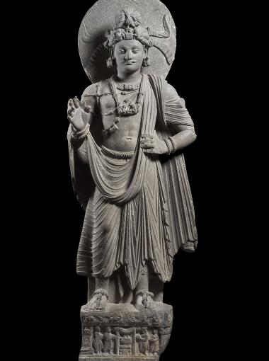 Photographie d'un bodhisattva debout
