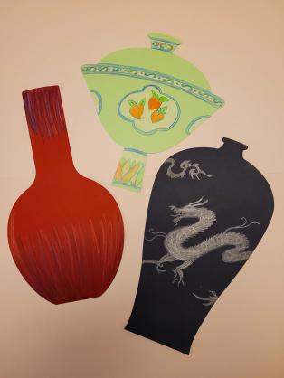 Vases décorés au crayon de couleur