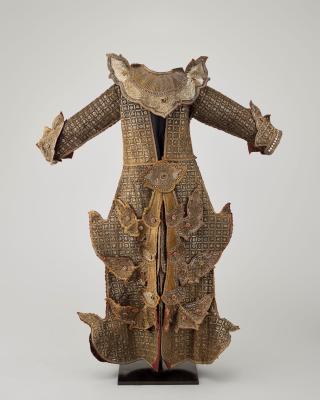 Costume de danseur originaire de Birmanie 