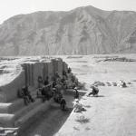 Photographie en noir et blanc du site antique de Ai Khanoum en Afghanistan